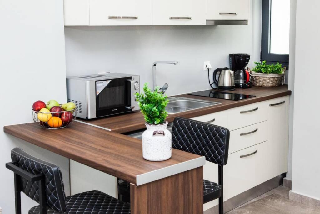Apartments Vouliagmenis Ave 126 Афины Экстерьер фото
